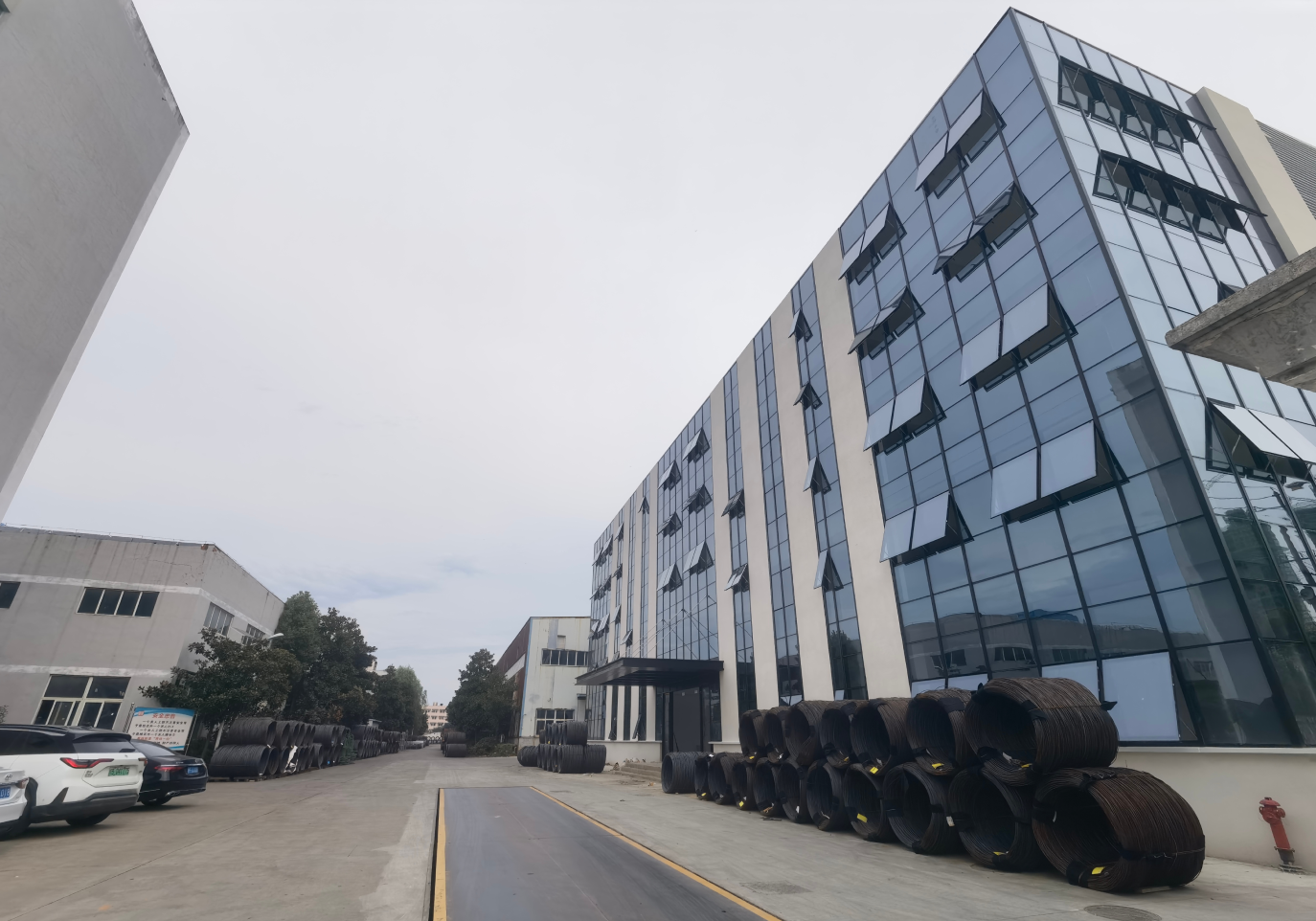 УхуCreationМеталлические изделия Лтд